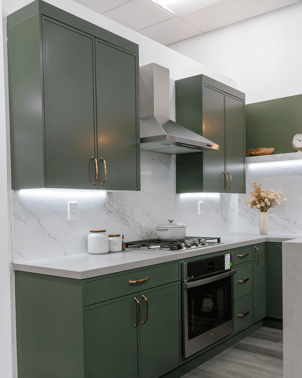 Emerald Dark Slim Shaker Manhattan Series